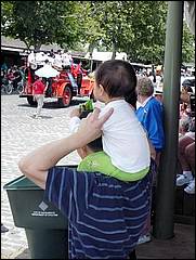 SacJazz08_parade-085c.jpg
