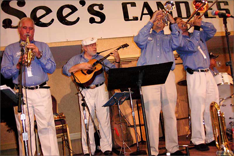 VintageJazzFest05-077b.jpg