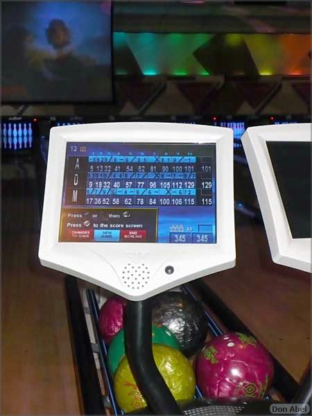 BowlingJUN07-01c.jpg