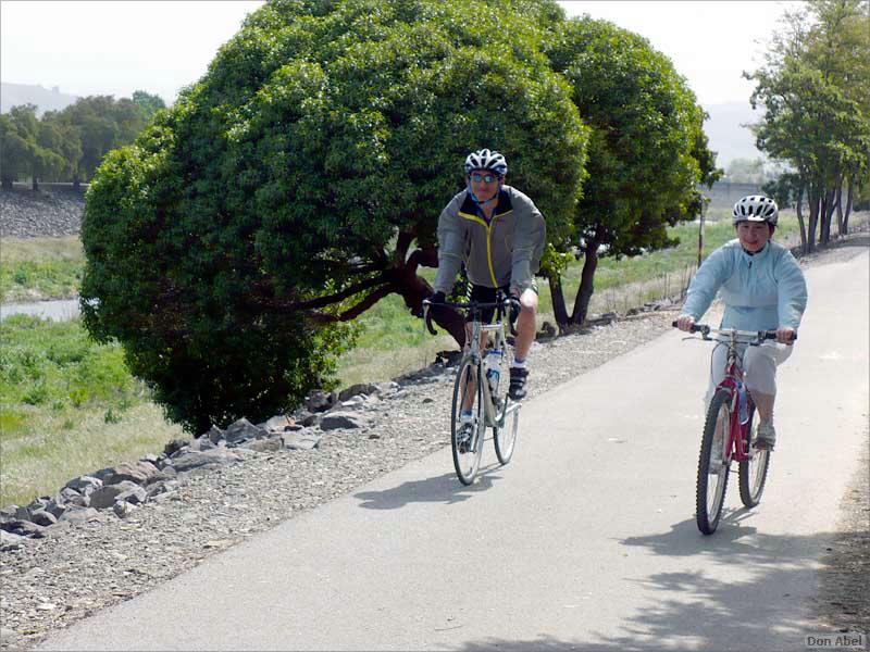 Bike-AlamedaCreekTrail-002c.jpg - for personal use