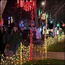 ChristmasDisplays25-213Aa.jpg
