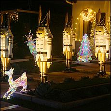 ChristmasDisplays25-309Sa.jpg